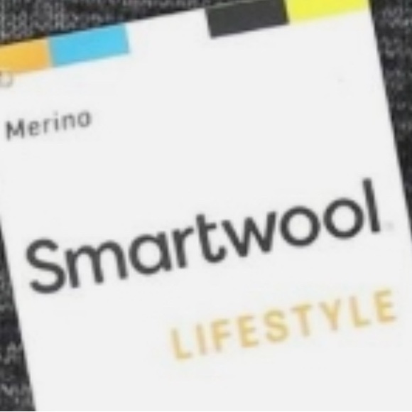 💯% Merino Wool🧣 - Picture 2 of 12